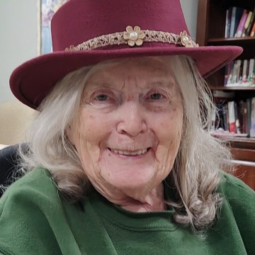 Isabelle May Day Photo